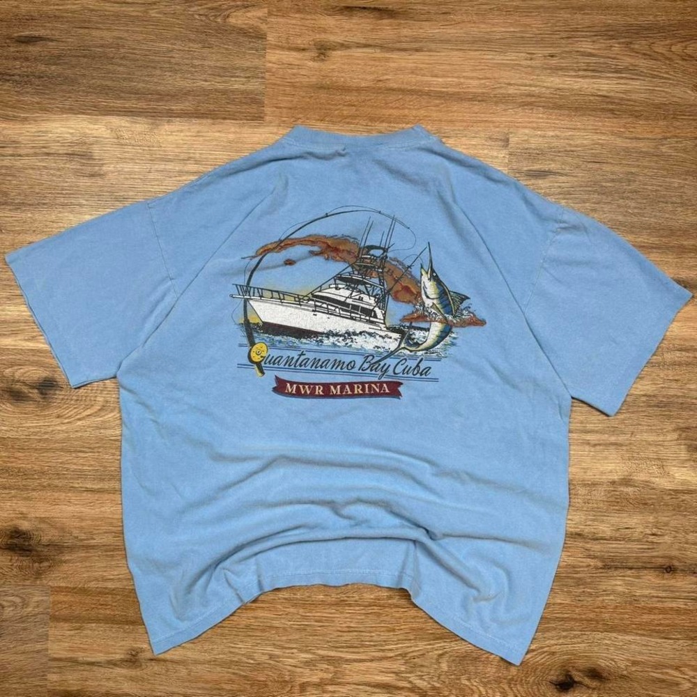 Vintage‎ fishing tee single stitch made in USA back and front hit